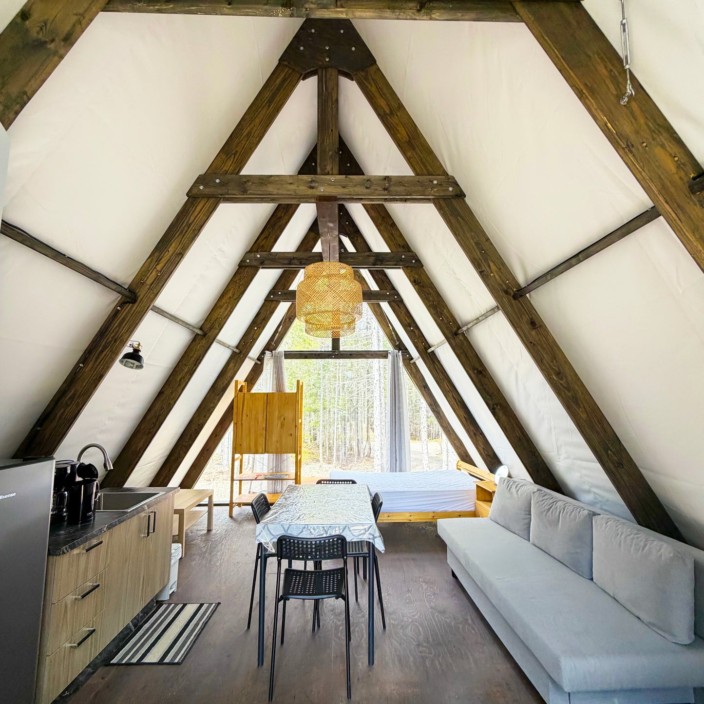 
                  
                    A-frame 16x20 pieds
                  
                